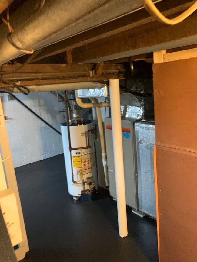 Building Photo - Madison Rental