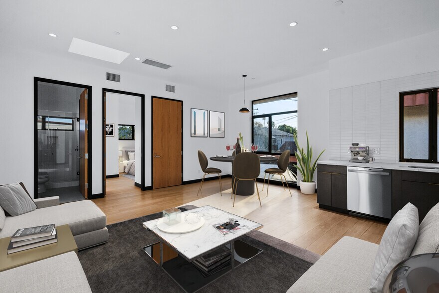 Building Photo - 922 W Clark Ave