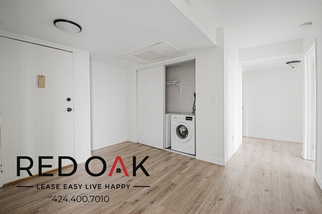 Building Photo - 4320 S Centinela Ave