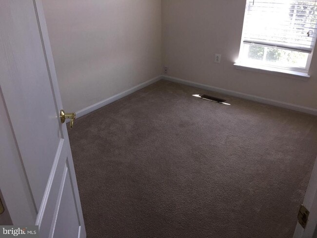 Building Photo - 115 Swearingen Way