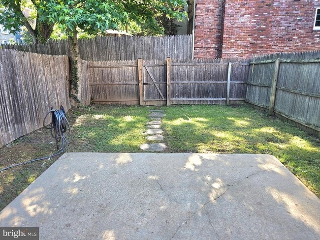 Building Photo - 1117 Brentfield Dr