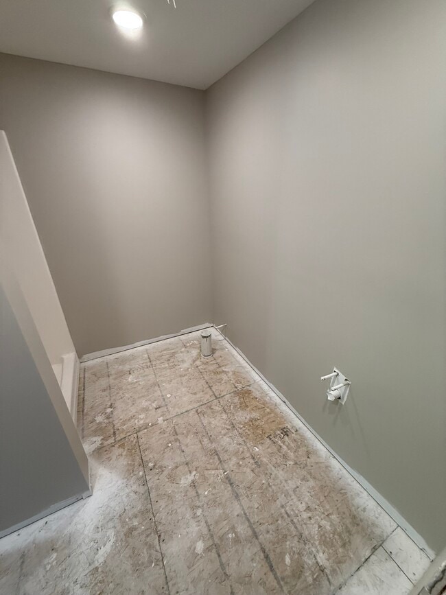 Building Photo - 4866 Idlewild St