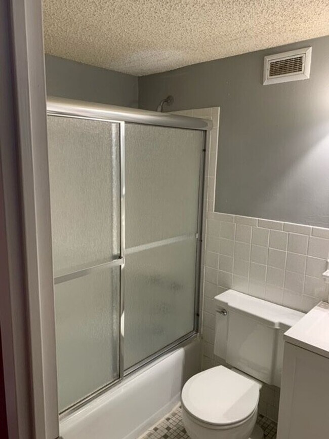 Building Photo - sp102