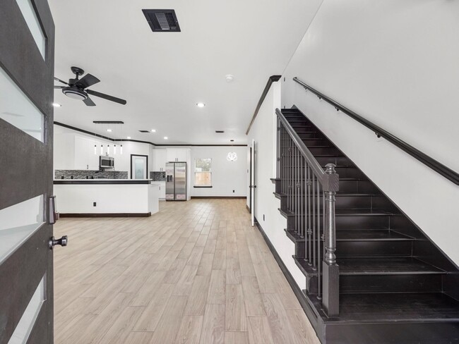 Building Photo - 4737 Reed Rd