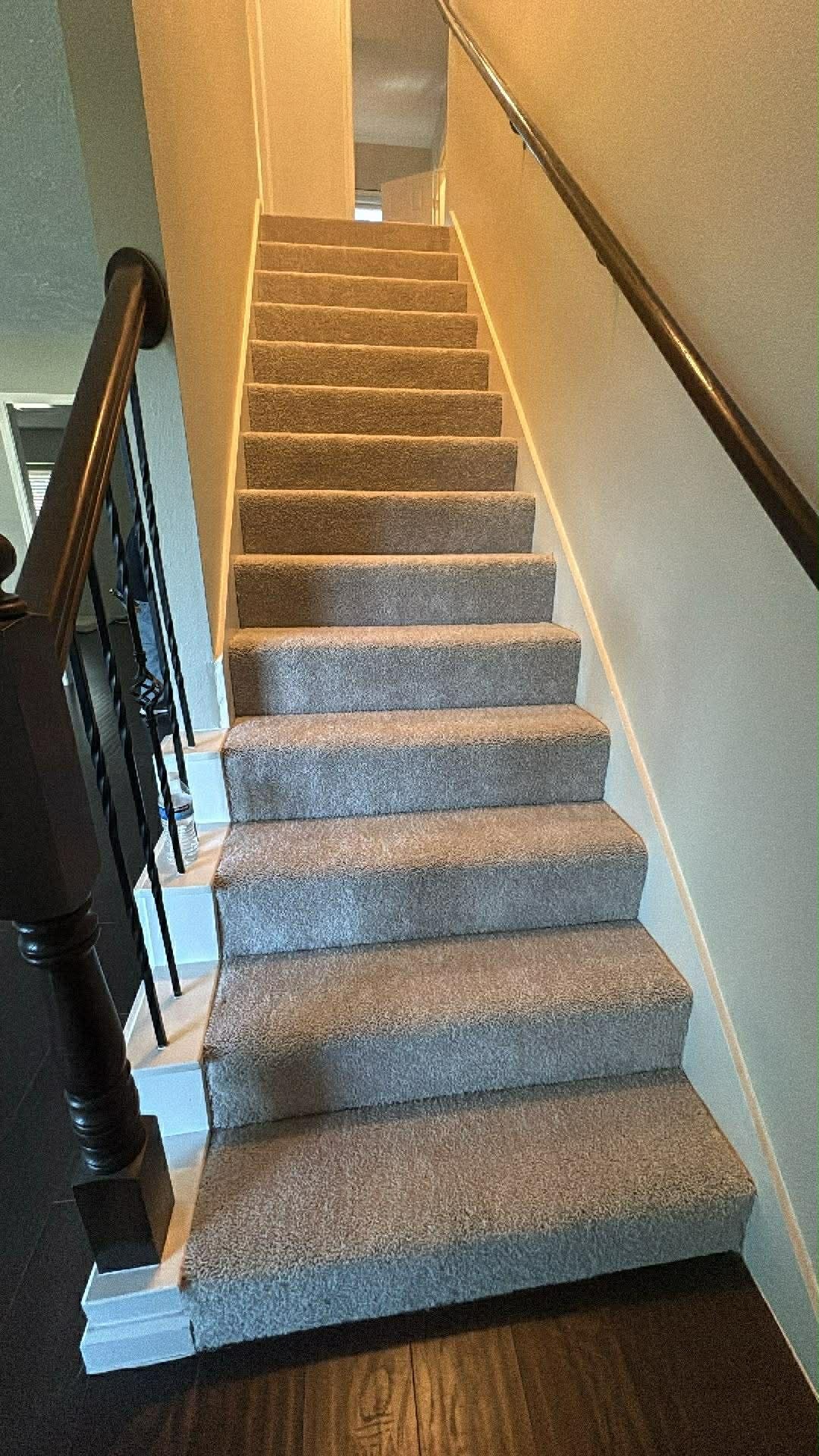 Building Photo - 1906 Savanna Ct N