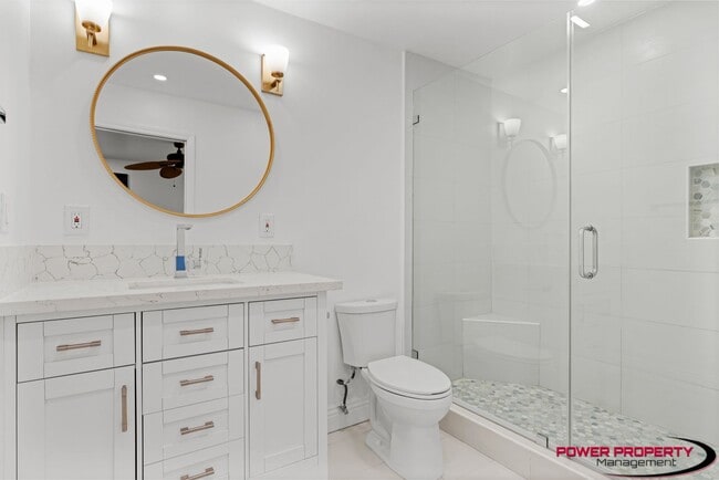 Building Photo - Spacious 5-Bedroom Home with Modern Amenit...