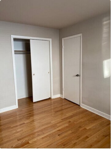 Building Photo - 4924 Mulford St