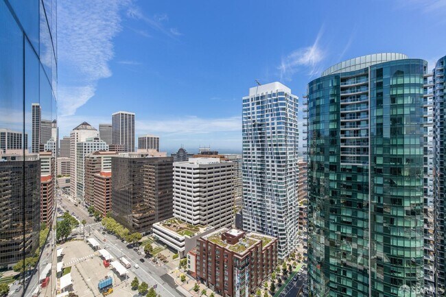 Building Photo - 201 Folsom St