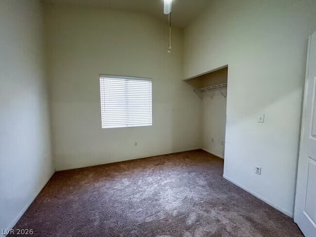 Building Photo - 8105 Guava Nectar Ave