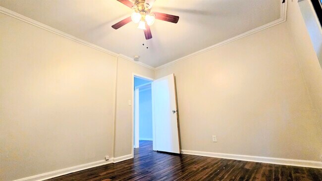 Building Photo - 3600 Charles Ct