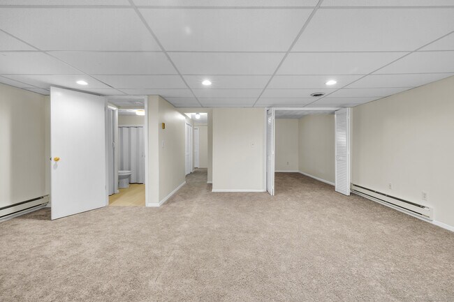 Building Photo - 103 Cliffside Dr