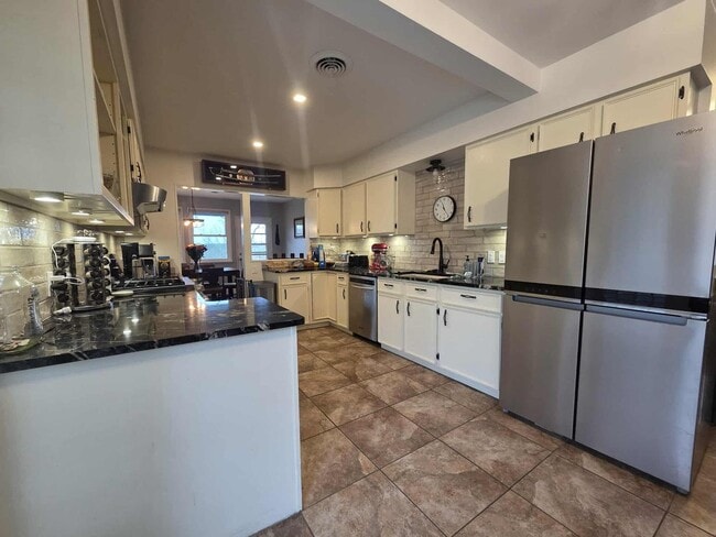 Building Photo - Gorgeous home for Rent!