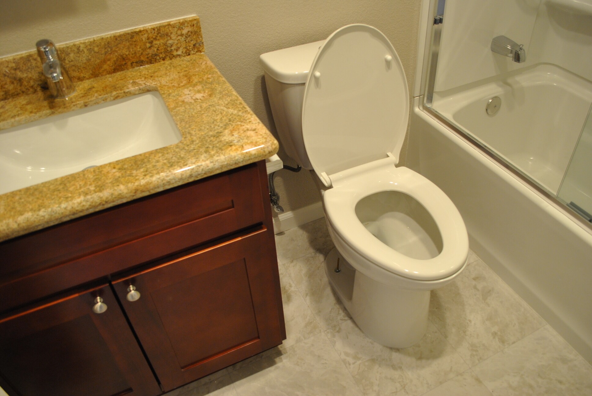 Building Photo - 21391 Locust St