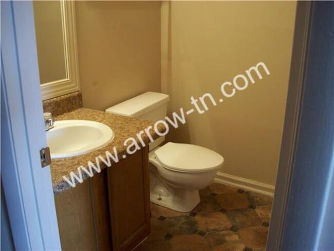 Building Photo - North-East Nashville 3 bedroom Townhome