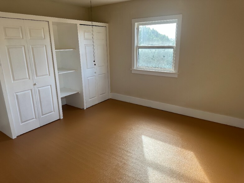 Building Photo - 3046 Island Ave