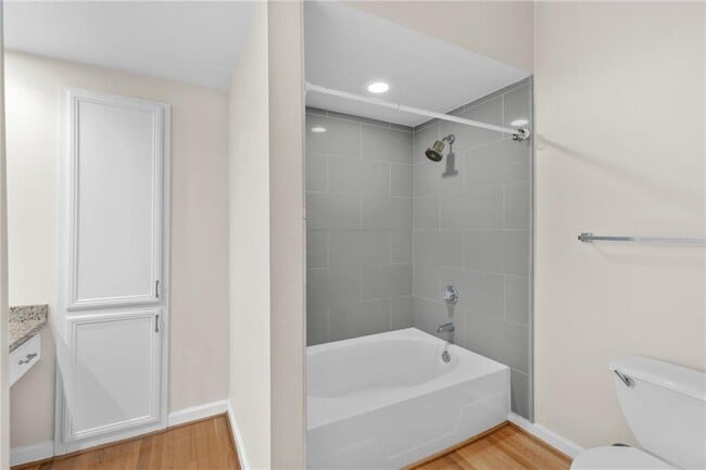 Building Photo - 3777 Peachtree Rd NE