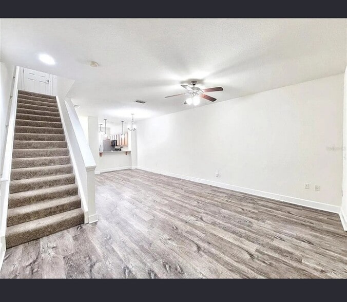 Building Photo - 2508 SW 35th Pl
