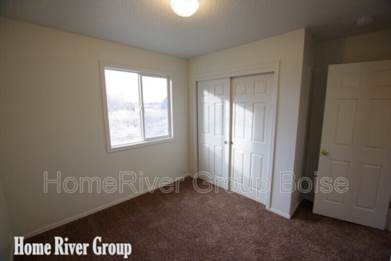 Building Photo - 793 Triumph Dr
