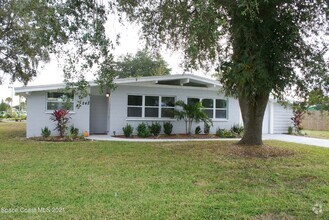 Building Photo - Bright and Updated 4-Bedroom Retreat in th...