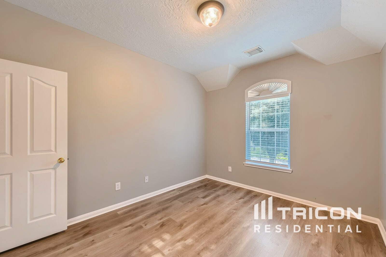 Building Photo - 7506 Parkcross Pl