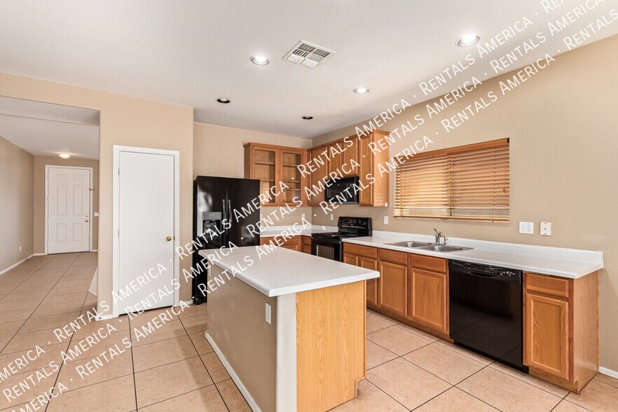 Building Photo - 664 W Silver Reef Ct