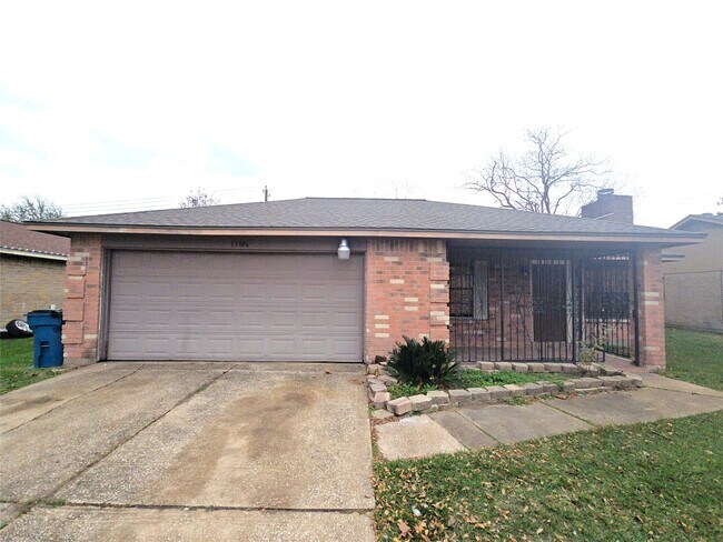 Building Photo - 13806 Long Glen Dr