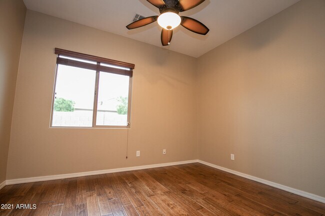 Building Photo - 5528 W Alyssa Ln
