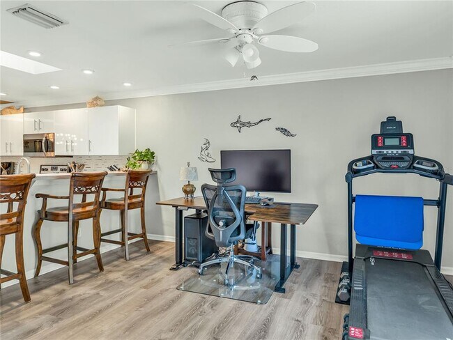 Building Photo - 15509 Alsace Cir
