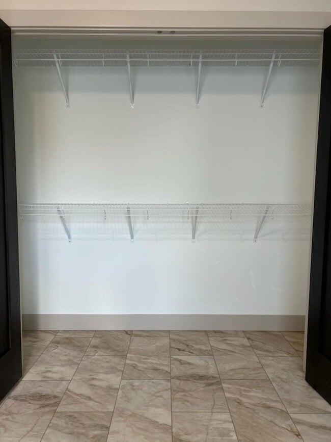 Building Photo - 940 M St SW