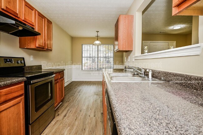 Building Photo - 2923 Vining Ridge Terrace