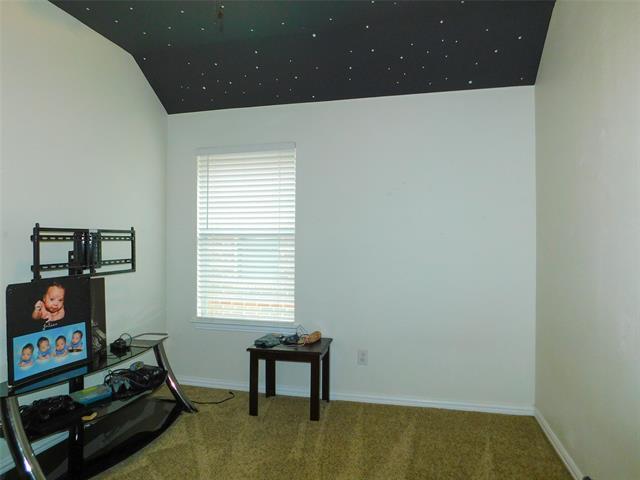 Building Photo - 2020 Jasmine Valley Drive