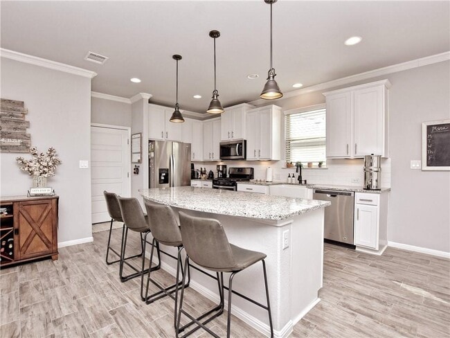 Building Photo - 100 Shearwater Ln
