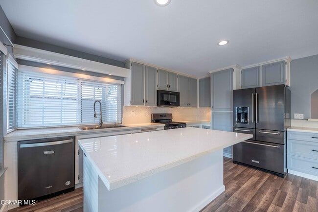 Building Photo - 2291 N Marter Ct