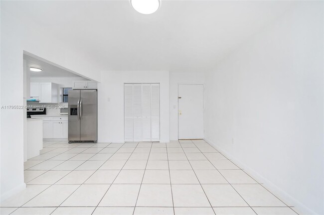 Building Photo - 13870 SW 62nd St