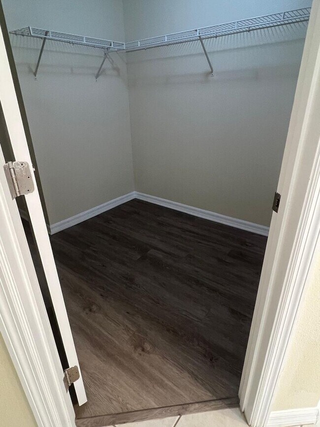 Building Photo - 4 Bedroom House in Eagle Creek, Lake Nona