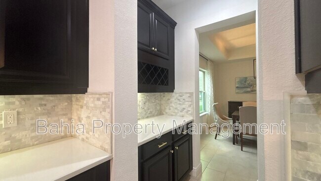 Building Photo - 14289 Lake Preserve Blvd