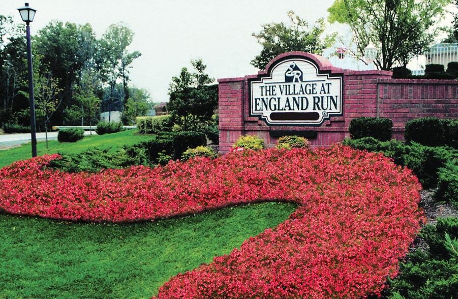 The Village At England Run Townhomes 101 England Pointe Dr