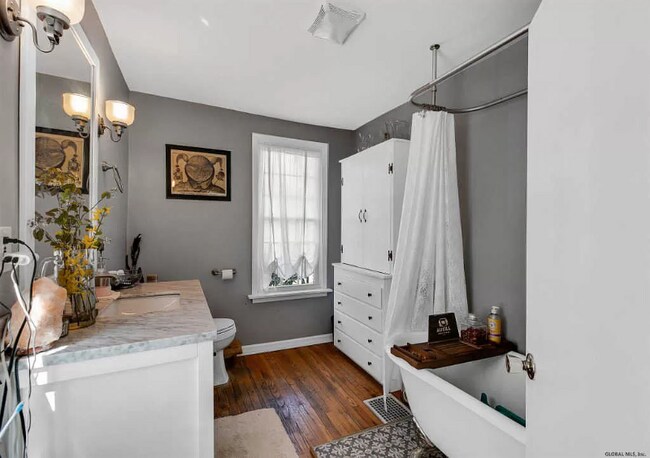 Building Photo - 204 Riverview Rd