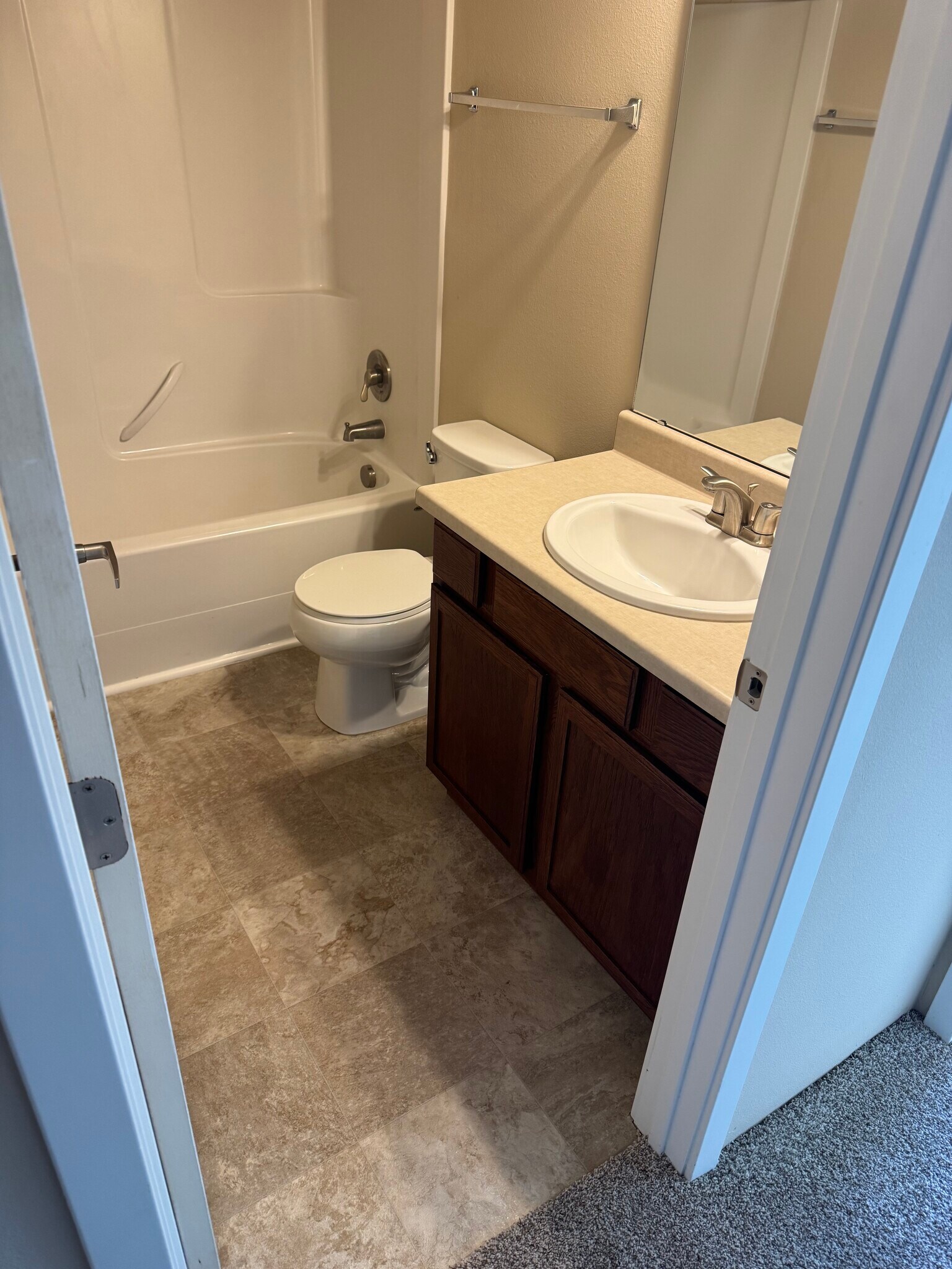 Building Photo - 5209 E Upriver Dr