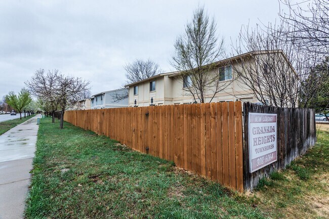 Building Photo - 1201 Pomona St