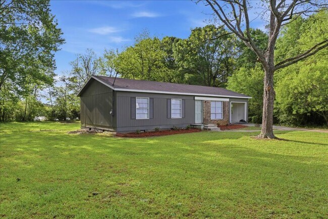 Building Photo - 526 Ochlahatchee Dr