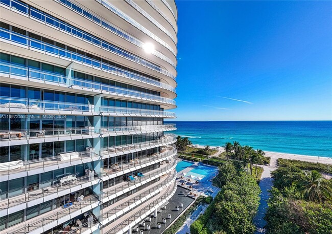 Building Photo - 8701 Collins Ave