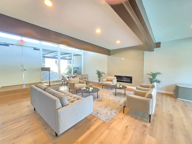 Building Photo - For Rent – 2 Bedroom | 1.5 Bathroom Townho...