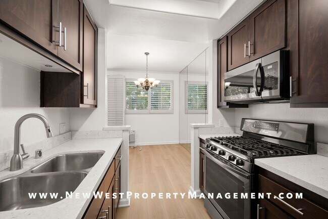 Building Photo - Lovely Marina District 2-bedroom at Park R...