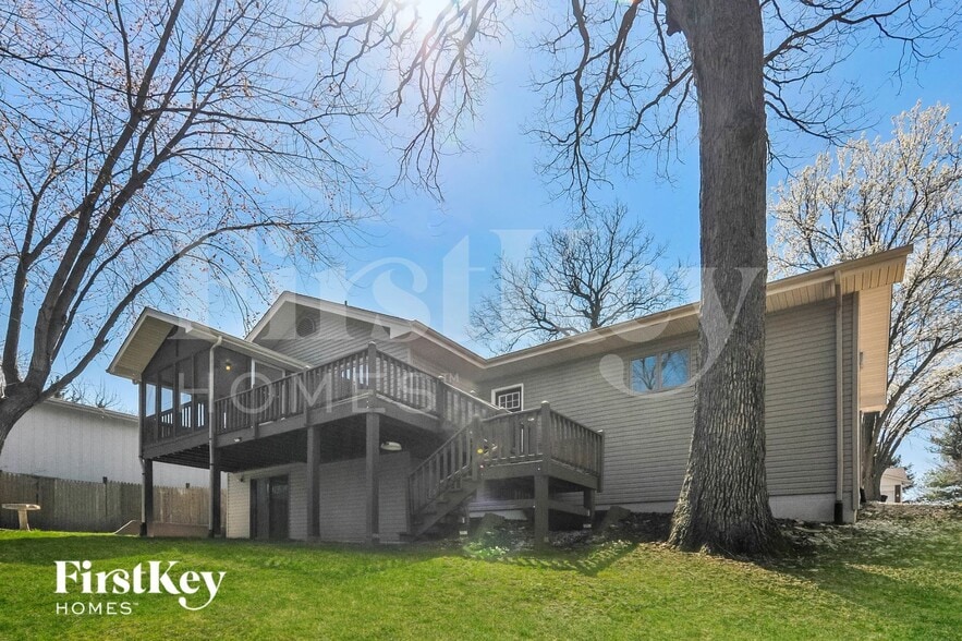 Building Photo - 1218 Brookstone Terrace