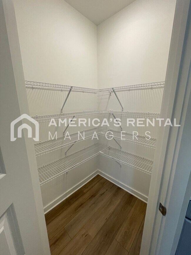 Building Photo - Home for Rent in Calera, AL!!! View with 48 Hours Notice!