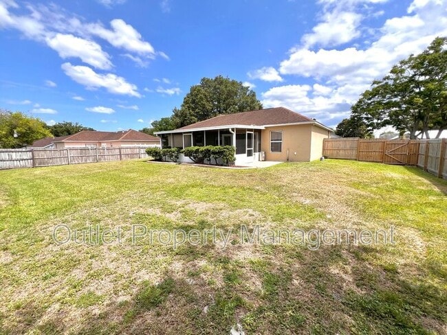 Building Photo - 3214 Crestwood Forest Dr