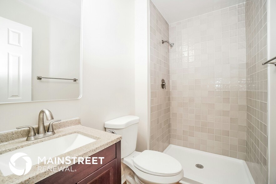 Building Photo - 5761 Ricardo Dr