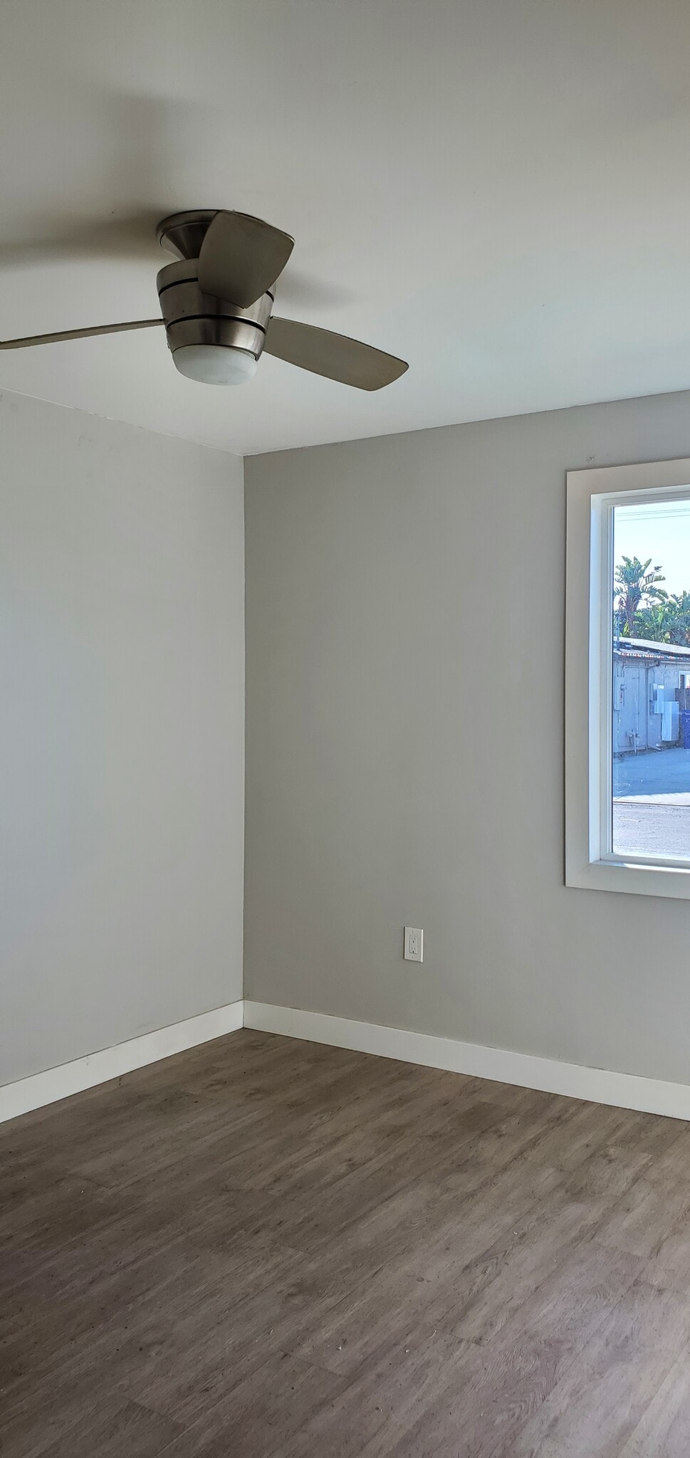 Building Photo - 3822 Conrad Ave