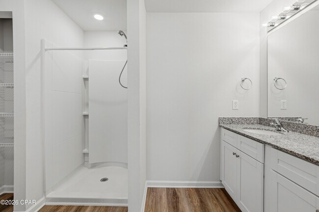 Building Photo - 1749 Jakes Dr